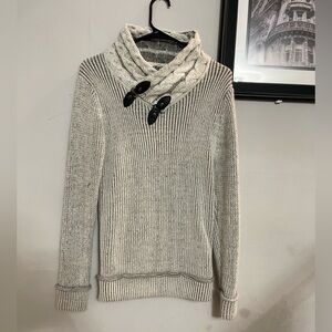 XIOS NY SIZE S Sweater  The elastic could fit a size M with Button Accents